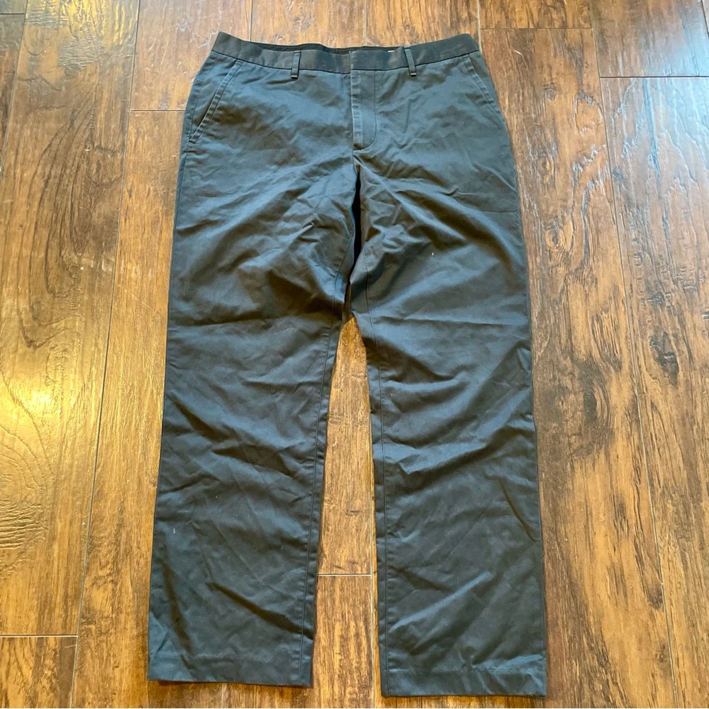 Bonobos Black Men's Chinos - Classic Straight Fit
